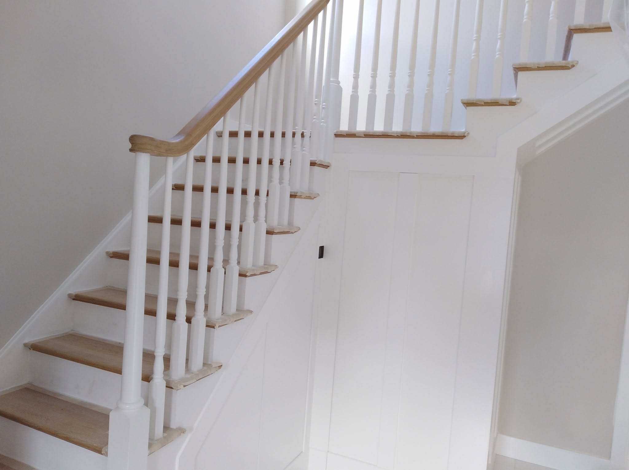 Oak staircase joinery renovation by Lorcan Construction, Dublin