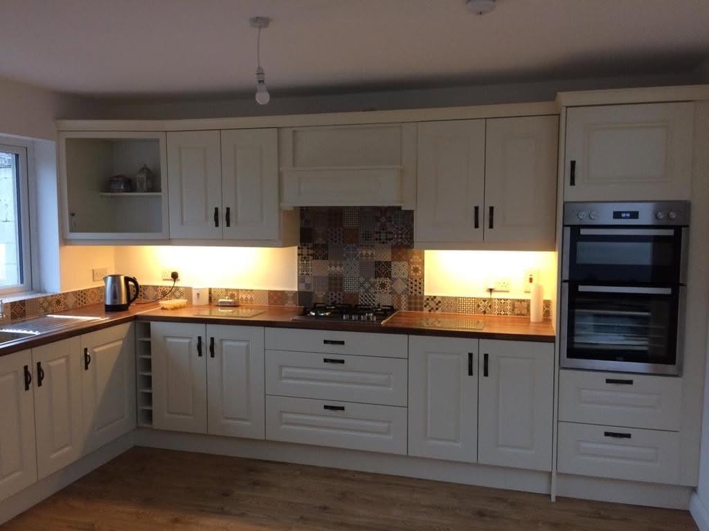 Traditional cream kitchen fitting Dublin
