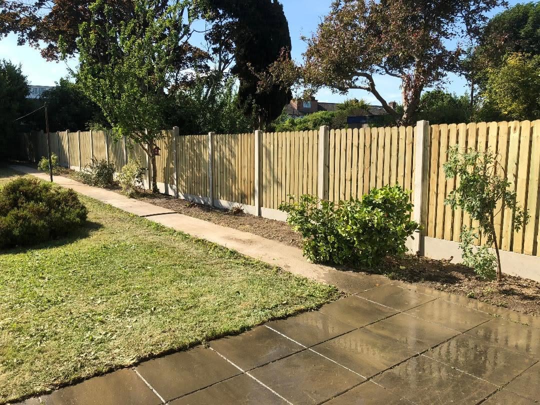 Wooden garden fencing installation, Dublin